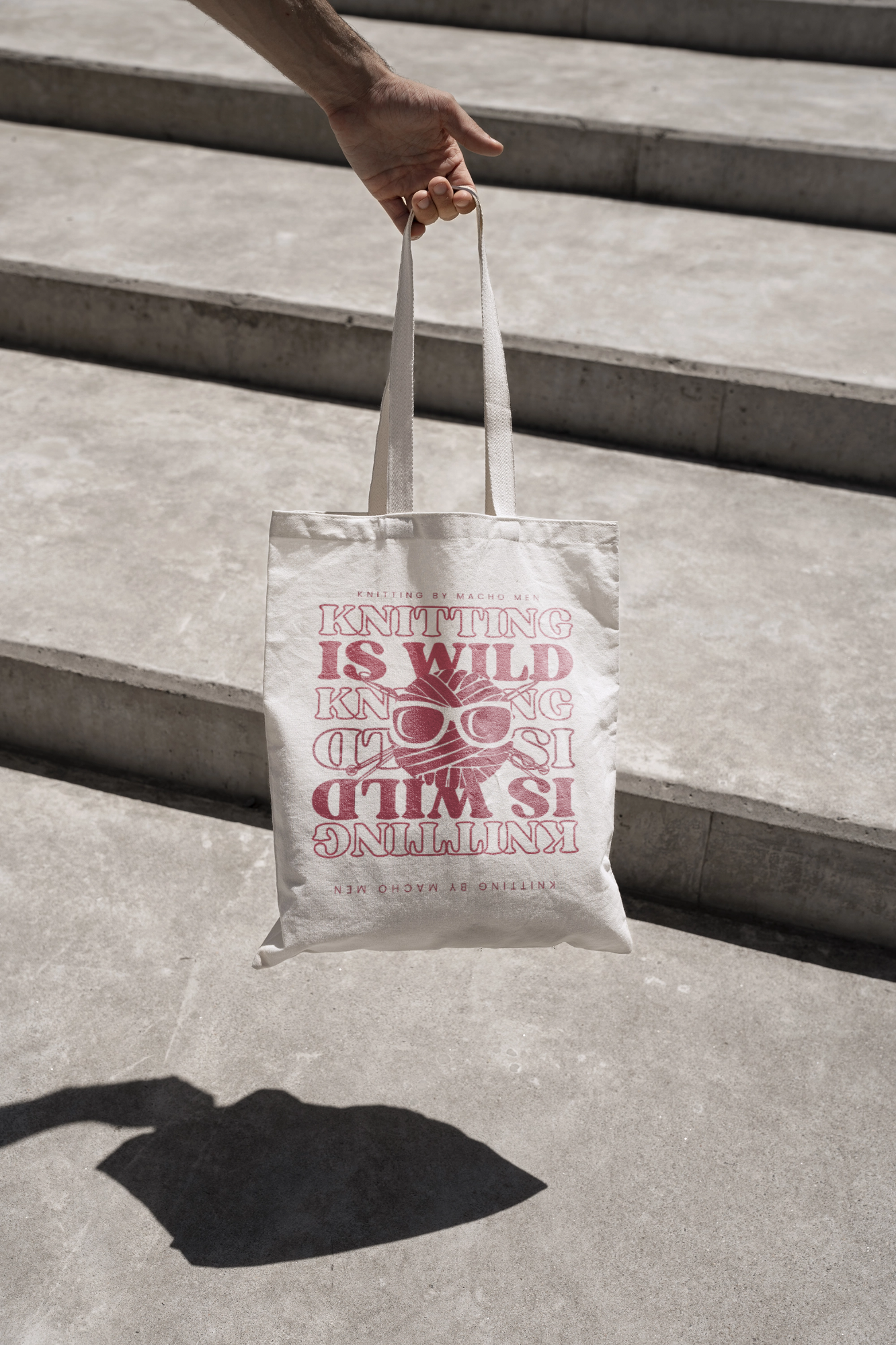 Tote bag mockup outside 3